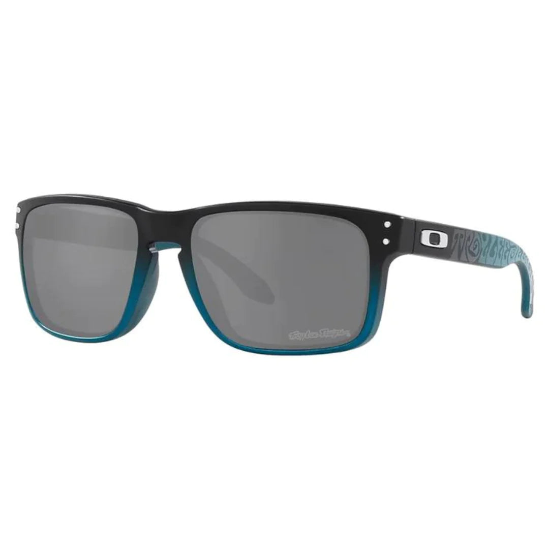Oakley Holbrook